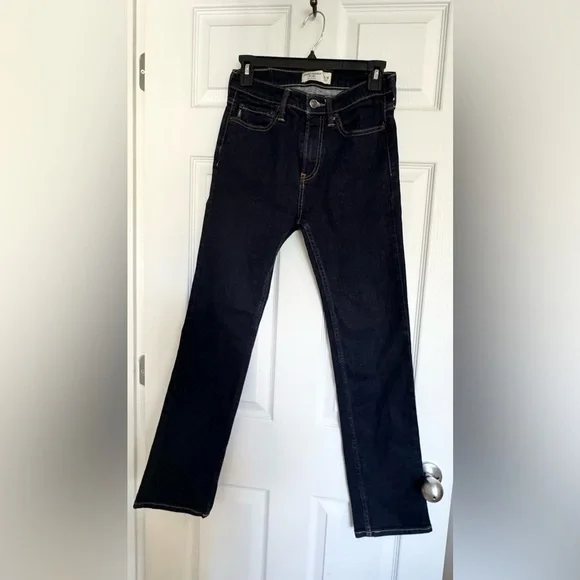 EUC Boys Abercrombie Kids Dark Blue Straight Jeans Size 15/16 - Picture 1 of 5